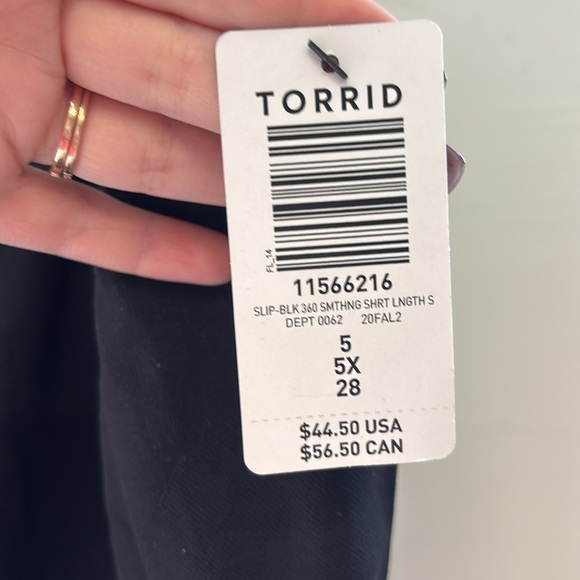 Torrid Black Slip Smoothing Shirt Size 5X NWT - Picture 3 of 5